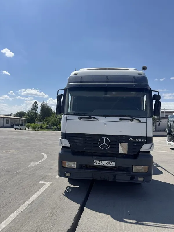 Мерседес Актрос 2001 матор каропка пол автомат холати ало 1