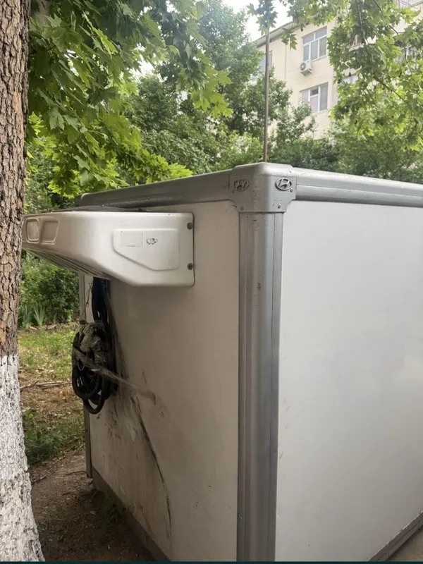 Refrijator labo butka sotiladi