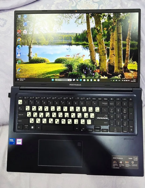 ASUS Vivobook 17.3 — фото 1