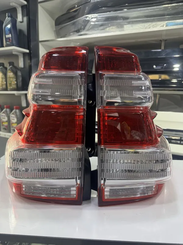 Toyota Prado orqa fara B/U orginal 3