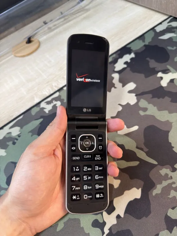 LG 360 Verizon новый 2