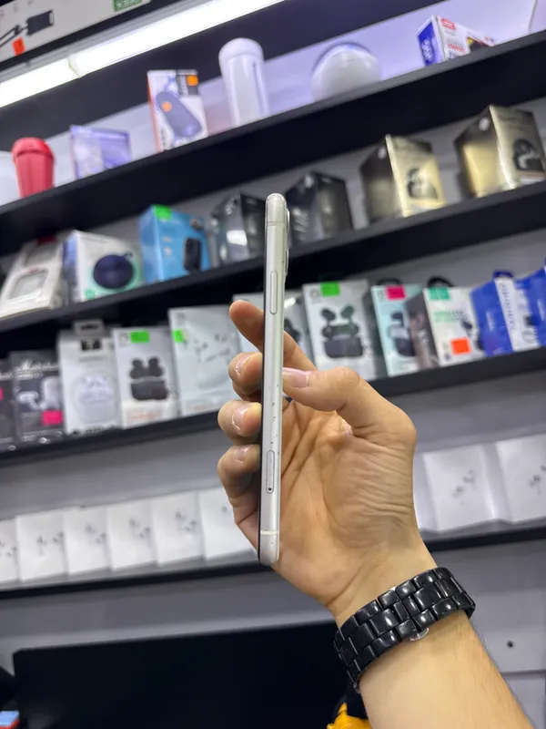 Iphone 11 4