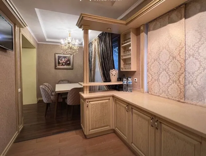 Аренда. Метро Космонавтов. 3Х комнатная. 90м2 — фото 4