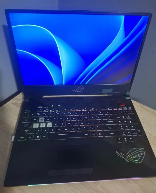 Мощный игровой ASUS ROG Strix GL504GS / i7-8750H / GTX 1070 8GB / 16GB 1 Мощный игровой ASUS ROG Strix GL504GS / i7-8750H / GTX 1070 8GB / 16GB 1