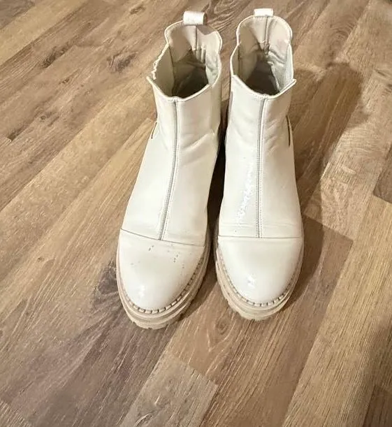 Женские сапоги 1