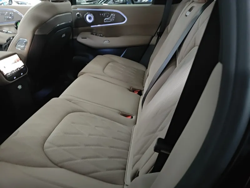 Zeekr 8X 2026 Model Ultra+ Edition 70kWh 6