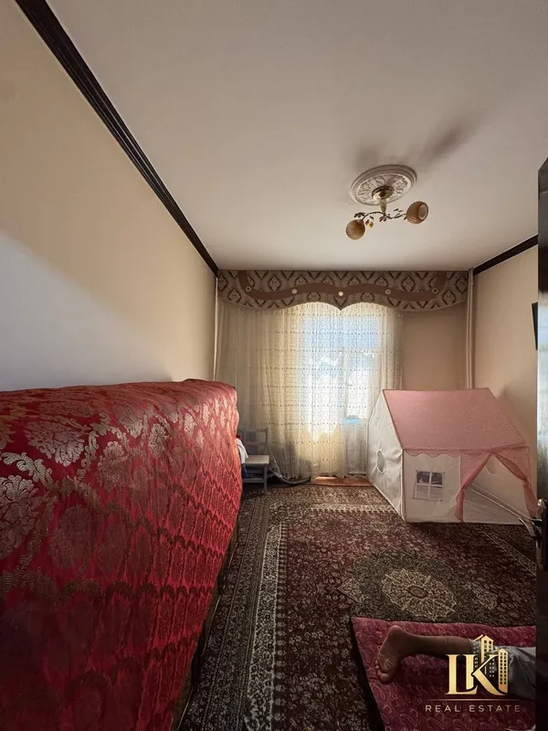 Продаётся 4-комнатная квартира, 100 м², Шайхантахурский район 3
