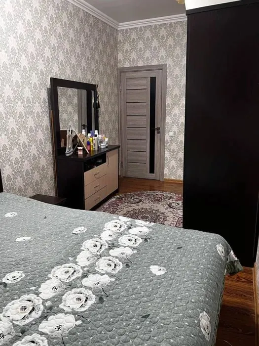 2 xonali kvartira sotiladi 6