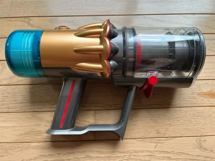Dyson V12 Slim Absolute — лёгкий, мощный и удобный — фото 2