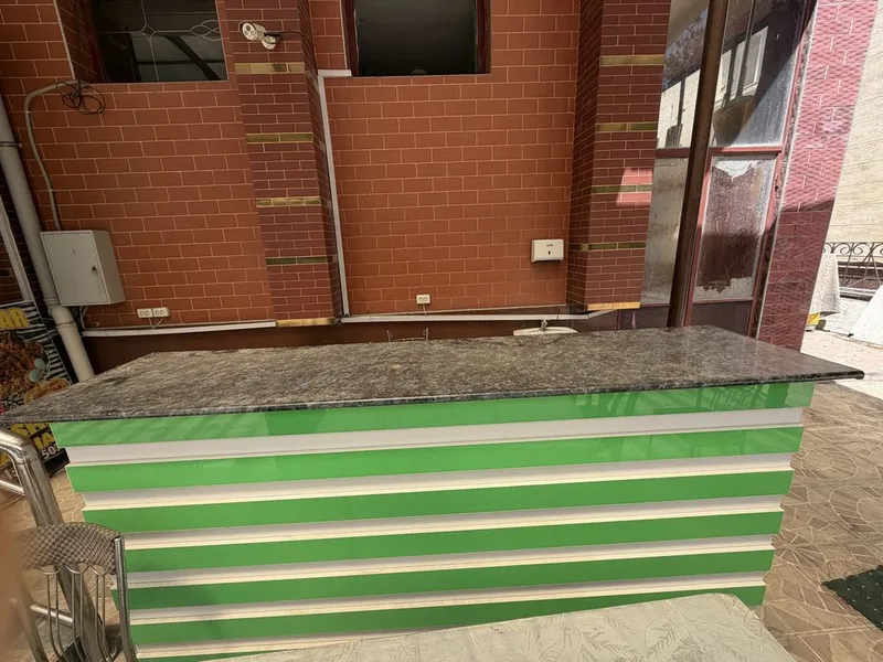 Bar Sotilasi mebelni kafe larga va yana pivi bar bo’ladi razliv 2