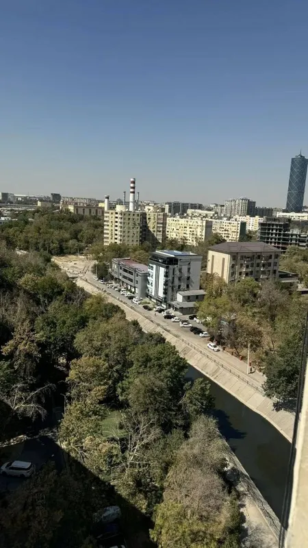 5 xonali kvartira, 82 m2, Yakkasaroy 10