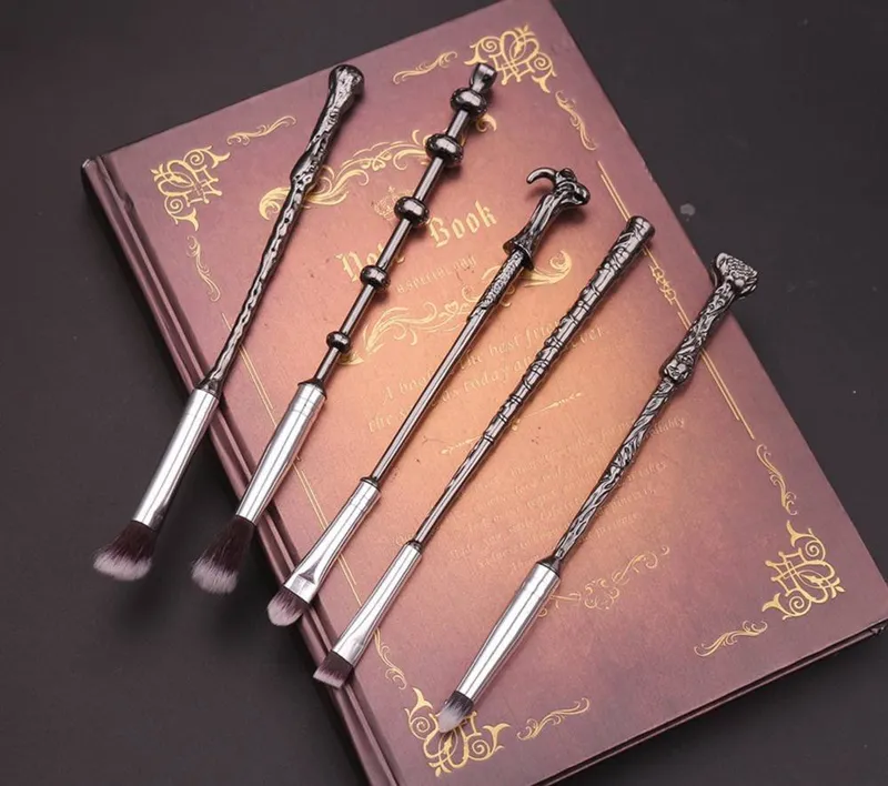 Harry Potter uslubidagi eksklyuziv moʻyqalamlar toʻplami 5 Harry Potter uslubidagi eksklyuziv moʻyqalamlar toʻplami 5