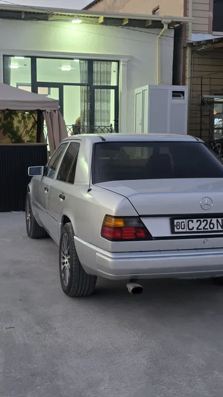 Mercedec-Benz w124 E230 Sedan 2 Mercedec-Benz w124 E230 Sedan 2