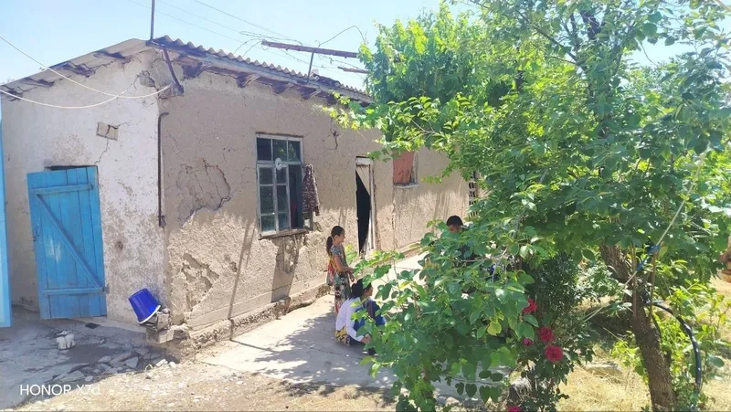 Уй сотилади Синабог мфй да 20 сотих