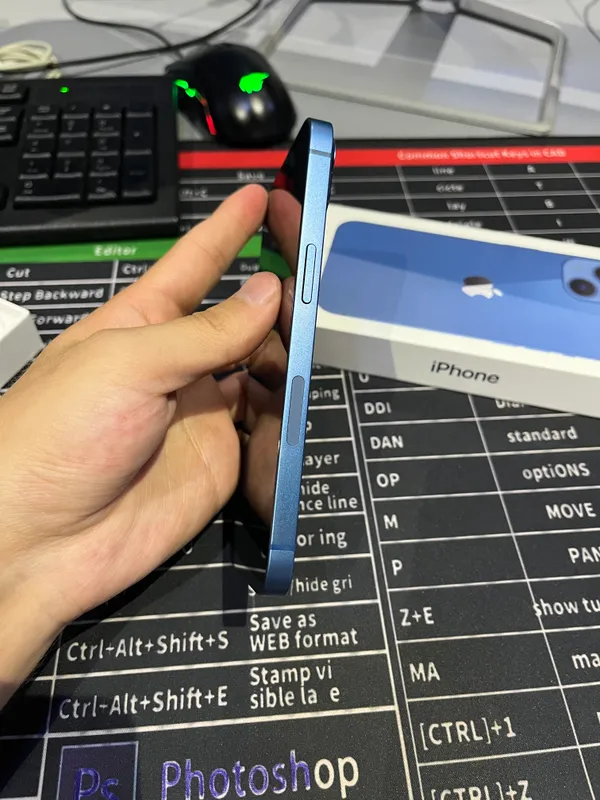 Iphone 13 4