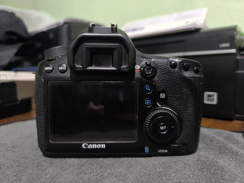 Canon 6D. Body Tez sotiladi — фото 1