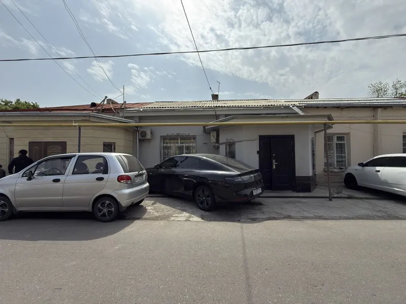 Продажа здания Малика 160м2 не далеко от дороги — фото 1 Продажа здания Малика 160м2 не далеко от дороги — фото 1