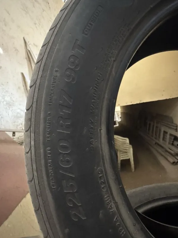 Покрышки KUMHO SOLUS 225/60 R17 2