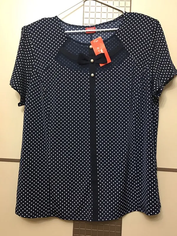 Bluzka, ishlab chiqarilgan joyi — Koreya, 52-o‘lcham Bluzka, ishlab chiqarilgan joyi — Koreya, 52-o‘lcham
