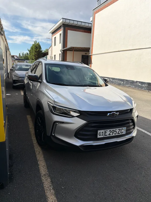 Chevrolet tracker 2 red line 2025 год 3 Chevrolet tracker 2 red line 2025 год 3