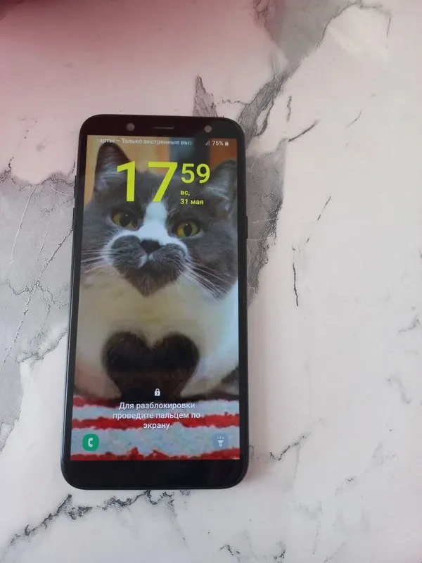 Samsung A6 satiladi