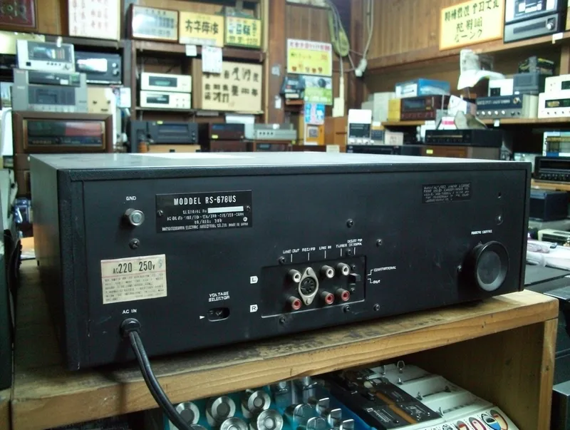 Technics RS-676 kasseta dekasi 1973-yil 4