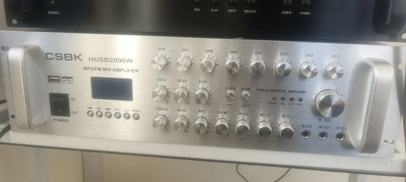 Usilitel 2000w yangi