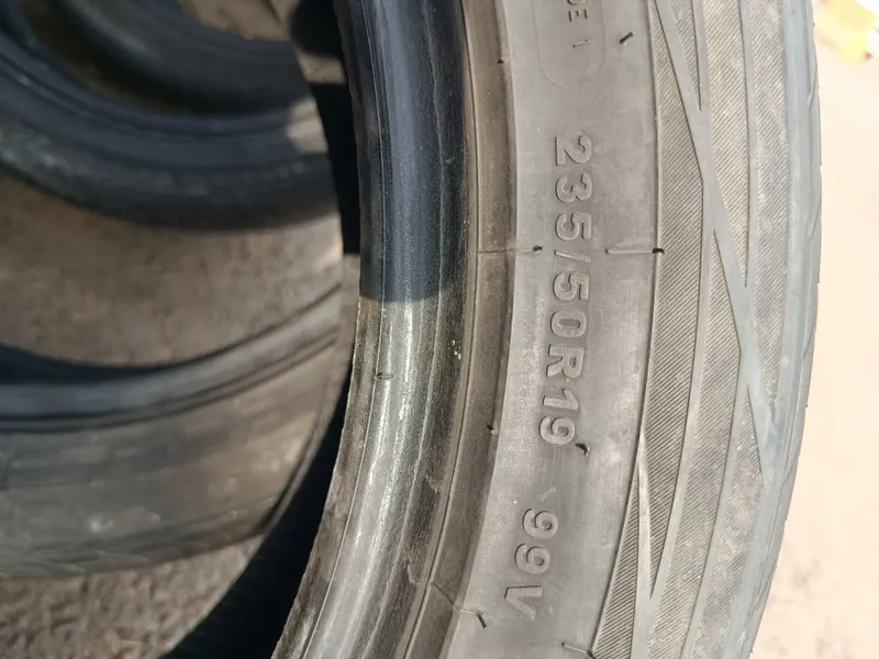 Продам шины R 19 2