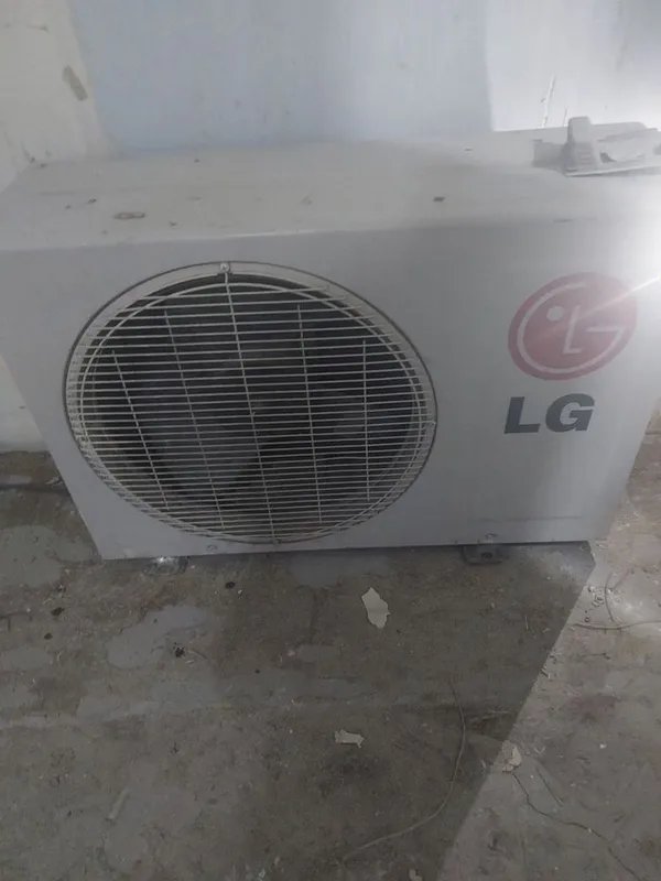 Кондиционер в рабочем состоянии LG.Производство корея Кондиционер в рабочем состоянии LG.Производство корея