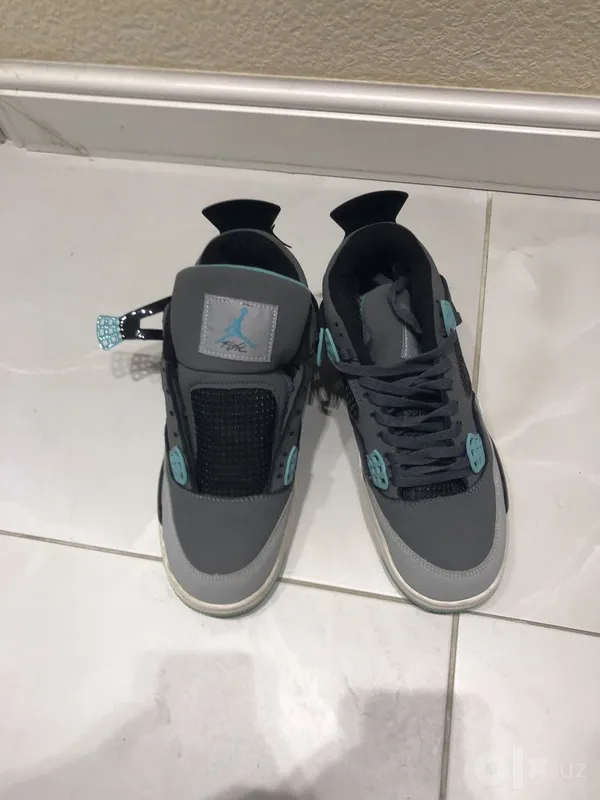 Кросовки AIRJORDAN-4 1 Кросовки AIRJORDAN-4 1