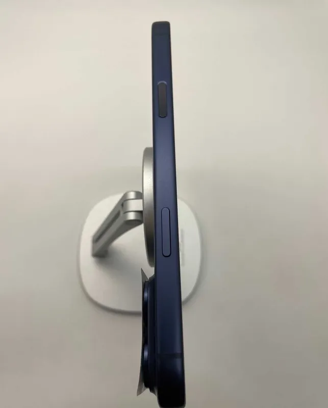 iPhone 17 Pro Max 256GB USA LL/A eSIM 100% 0cycle 2 iPhone 17 Pro Max 256GB USA LL/A eSIM 100% 0cycle 2