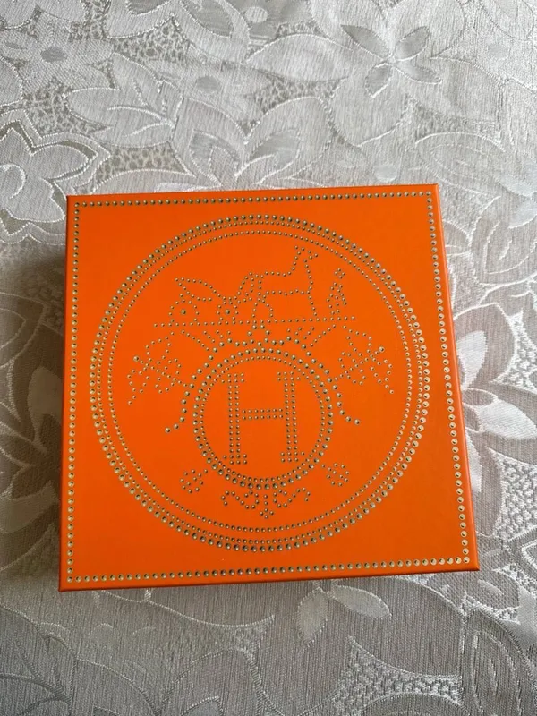 Оригинальный парфюм Hermes Un Jardin sur le Nil 4