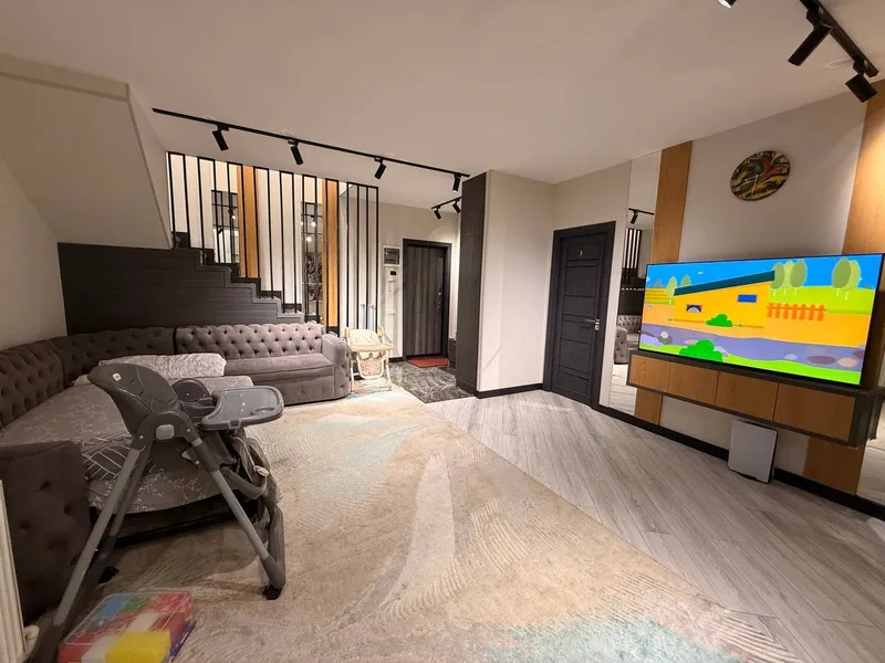 Продаётся двухъярусная квартира с евроремонтом и мебелью в ЖК Dream House — фото 6