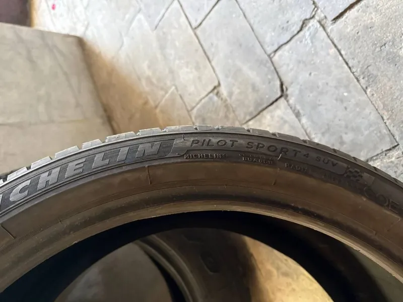 MICHELIN PILOT SPORT 4 suv 255/40/21 2 MICHELIN PILOT SPORT 4 suv 255/40/21 2