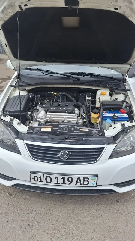 Продаю свою Jentra Ravon 2
