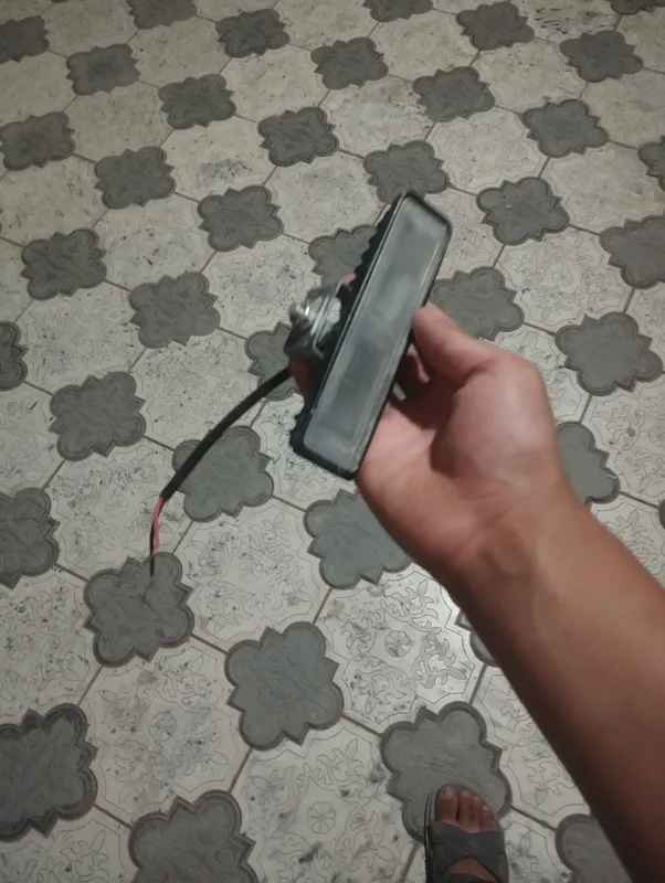 chiroq 12v dan 220v gacha 1 chiroq 12v dan 220v gacha 1