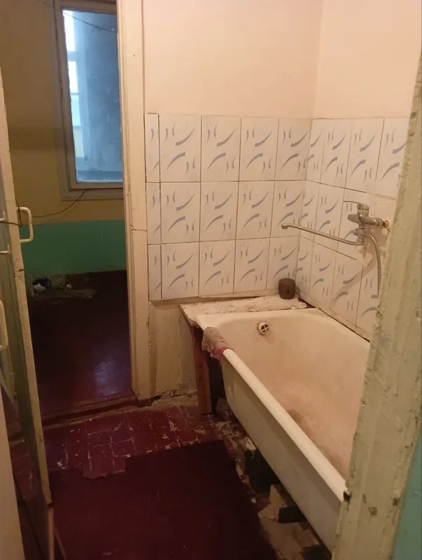 Срочно не дорого продается 2 комнатная квартира. Интернат район. — фото 3