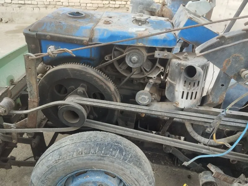 Zubr motoblok traktor 3 Zubr motoblok traktor 3