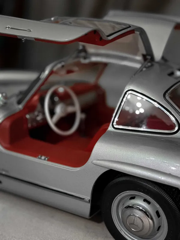 Коллекционная модель Mercedes 300SL 1:8 масштаб (56 см) — фото 4