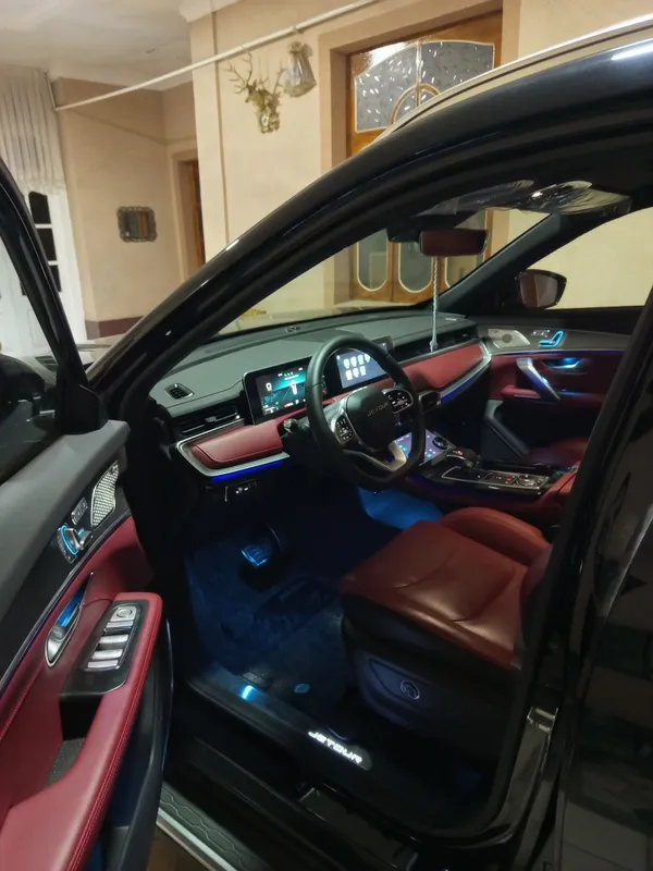 Jetour X70+ 1.6 turbo 6 Jetour X70+ 1.6 turbo 6