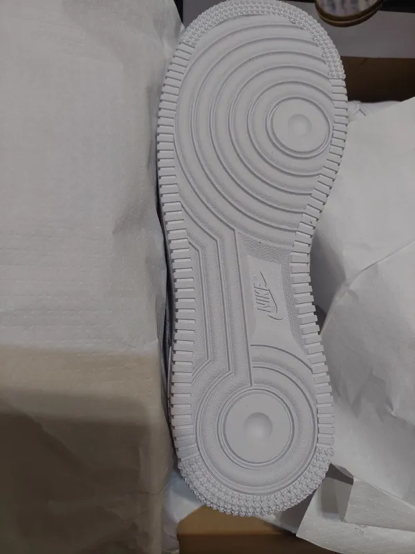 кроссовки NIKE оригинал — фото 2