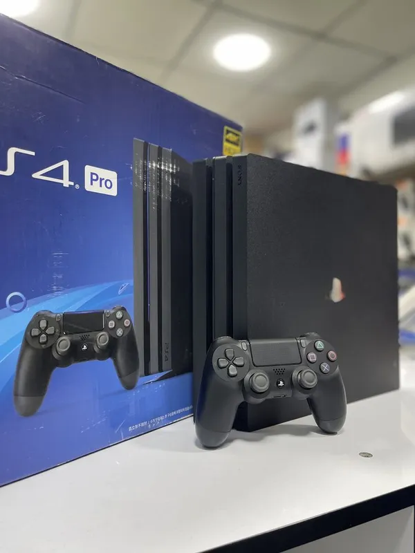 PlayStation 4 Pro 4K 1TB 1