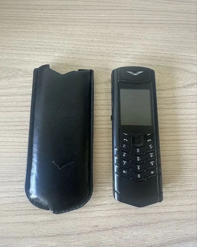 Телефон Vertu в идеальном состоянии 1 Телефон Vertu в идеальном состоянии 1