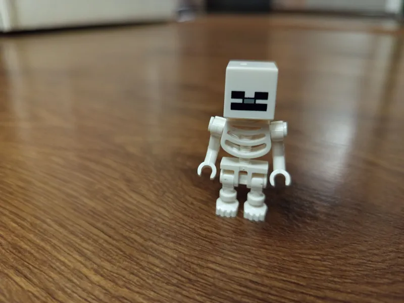 Фигурка скелета из Minecraft Фигурка скелета из Minecraft