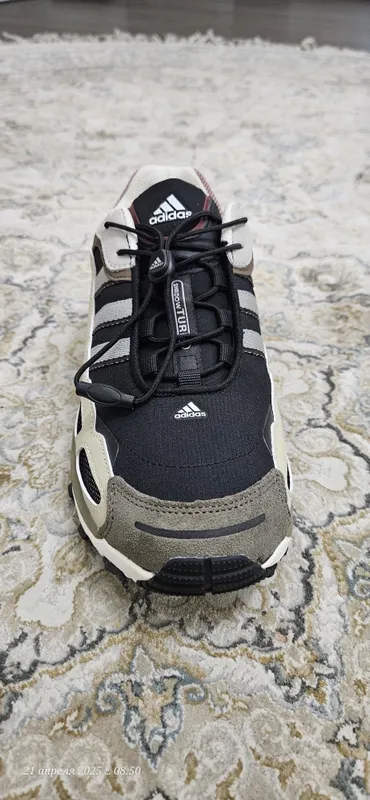 Привозные кроссовки adidas 1 Привозные кроссовки adidas 1