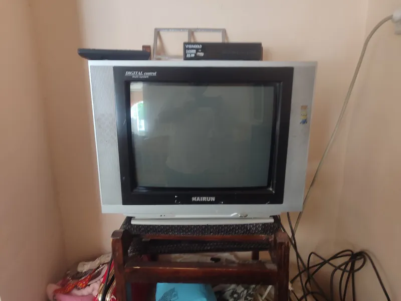televizor b\u yaxshi xolatda ishlaydi