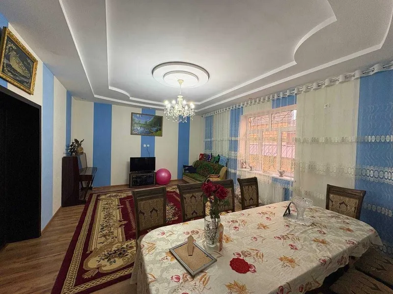Роскошный дом с бассейном и баней — фото 4