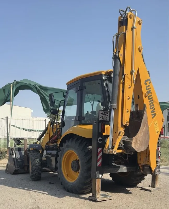 Экскаватор-погрузчик CUKUROVA 880S | Турция | 2020 год 4