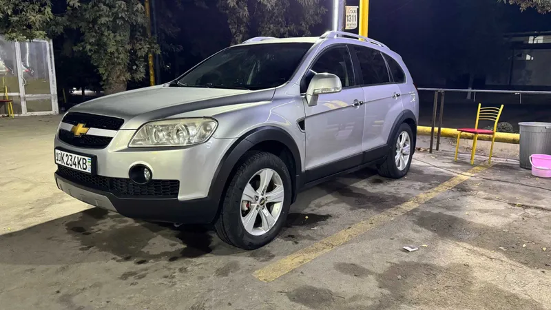2009-yilgi Chevrolet Captiva 3.2 (avtomat, lyukli) sotiladi. — фото 4