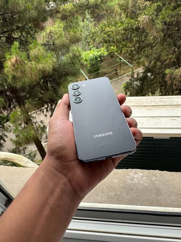 Samsung s23 256gb 2 eSIM. 1 SIM. Korea 1